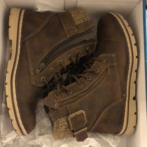 Cliffs by White Mountain, Kelsie boots